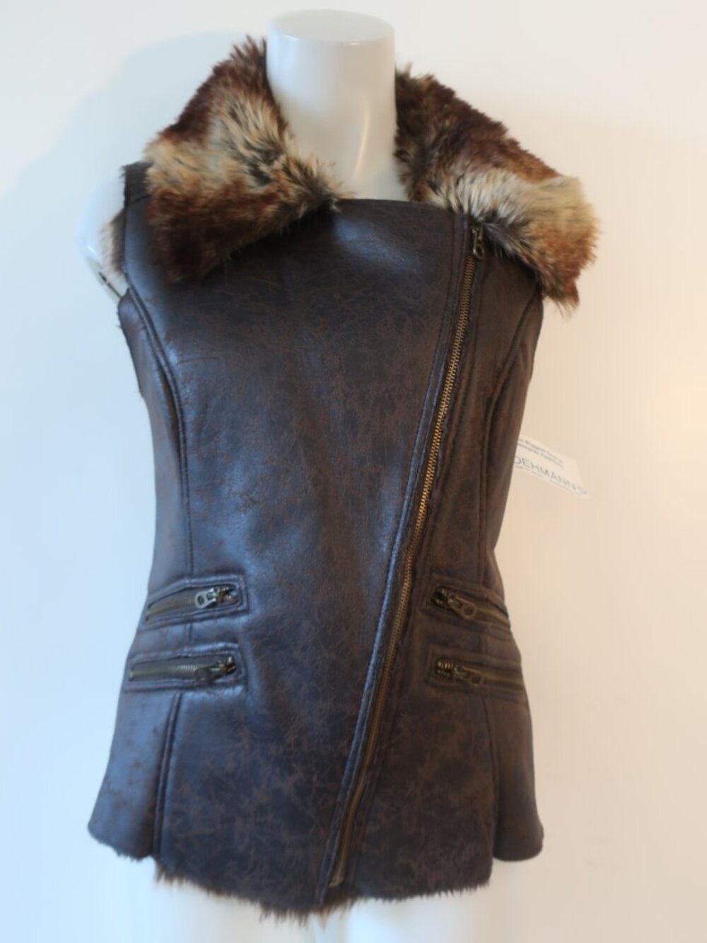 NWT Womens Members Only (Item-105) Faux Fur Lined Faux Leather Zip Vest Jacket M